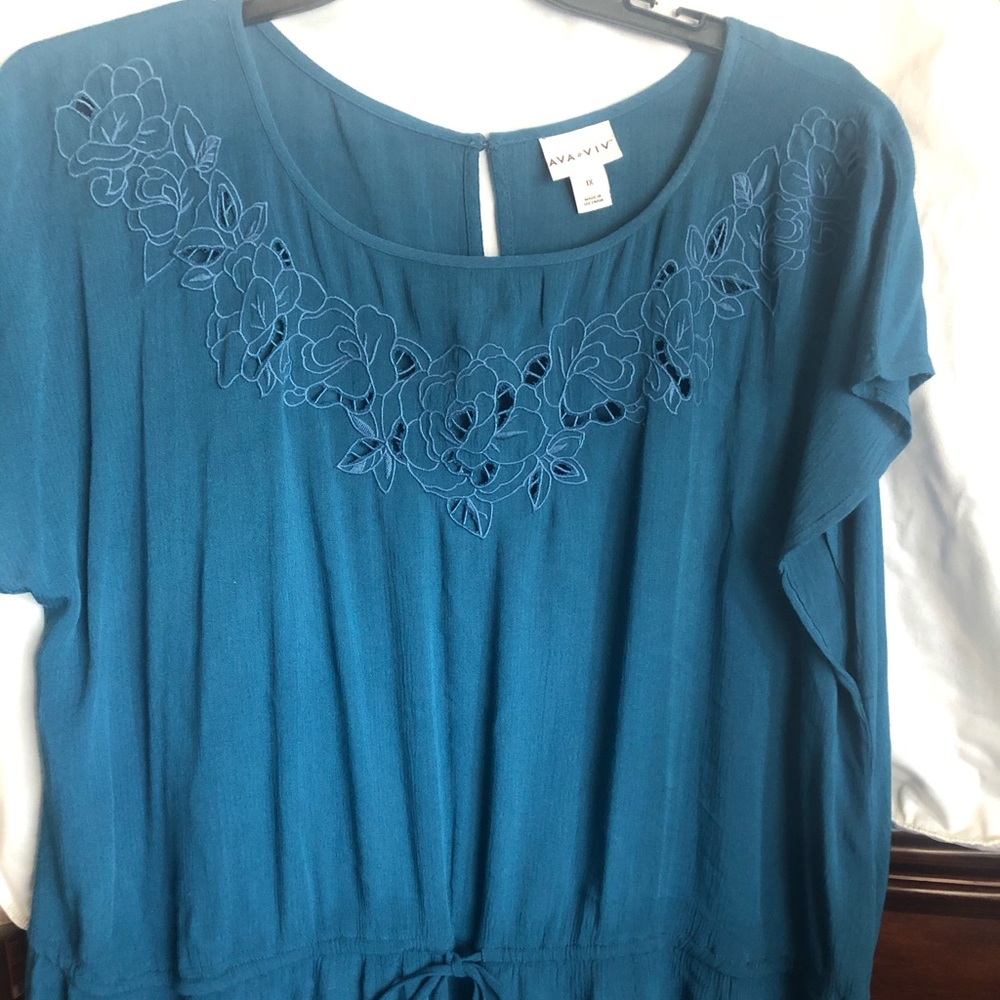 Ava & Vic teal blouse